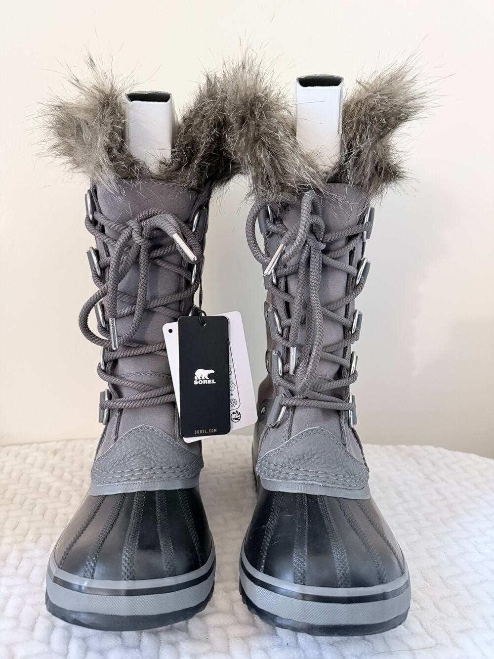 Sorel Joan of Artctic Women’s Quick-Lace Waterproof Boots Gray Black Size 8